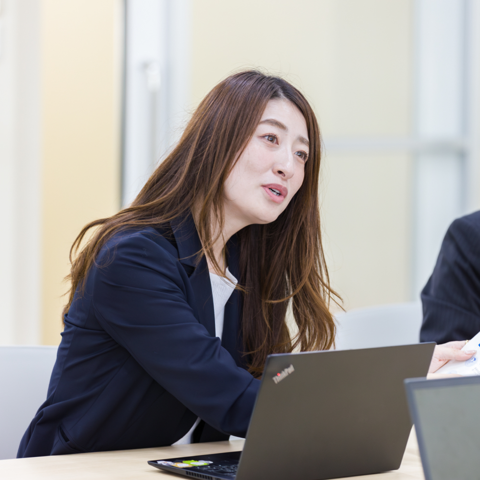 常盤産業株式会社の全社横断で知識・情報を結集し、<br />
お客様の課題を最適解に導く。